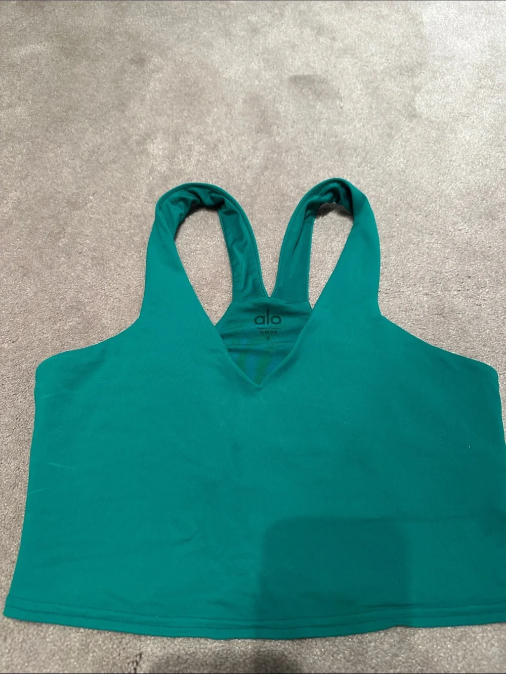 ALO Yoga Deep V Racerback Cropped Tank - Teal Green